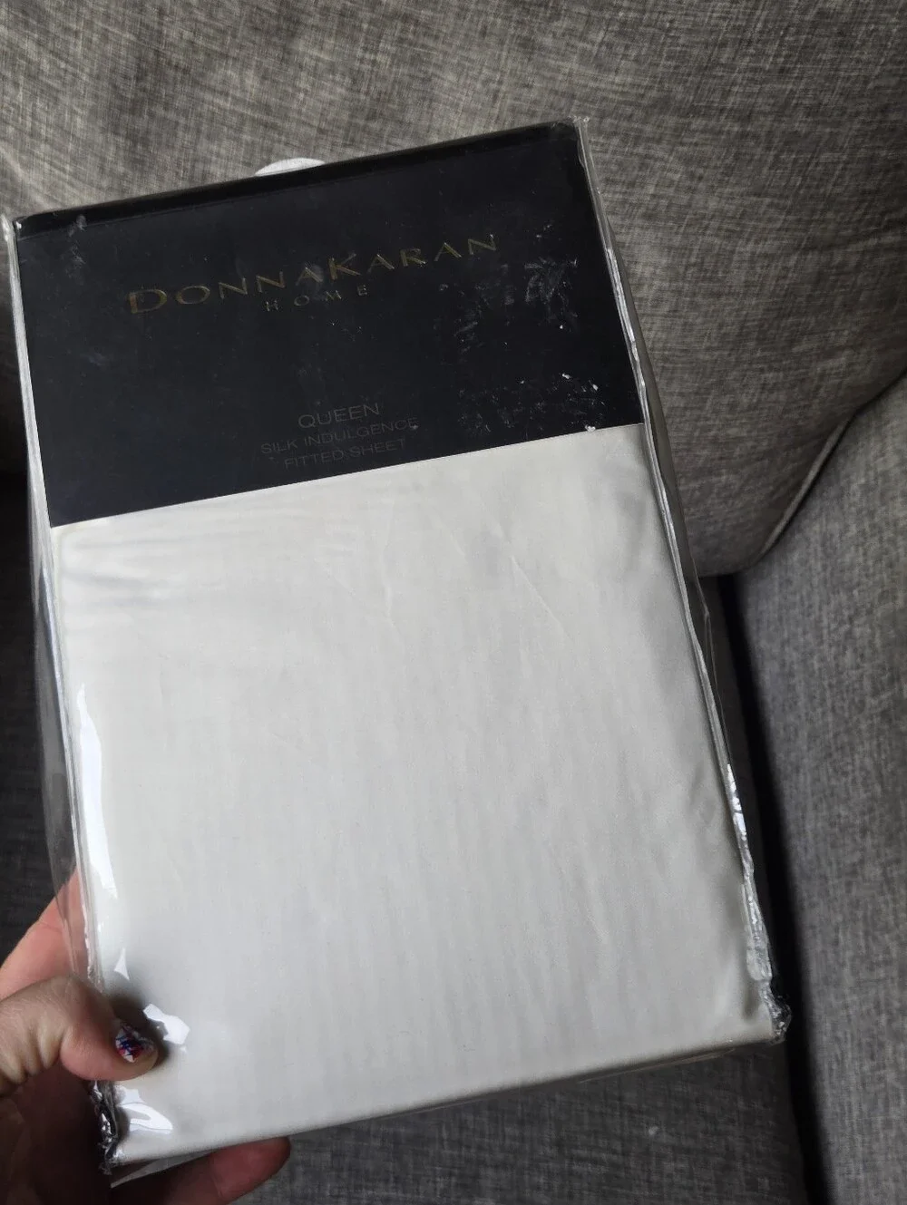Donna Karan Collection Silk Indulgence Queen Fitted Sheet Ivory